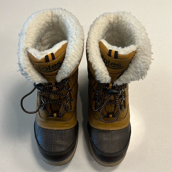 Totes Little & Big Boys Morris2 Waterproof Insulated Flat Heel Winter Boots - Picture 1 of 6